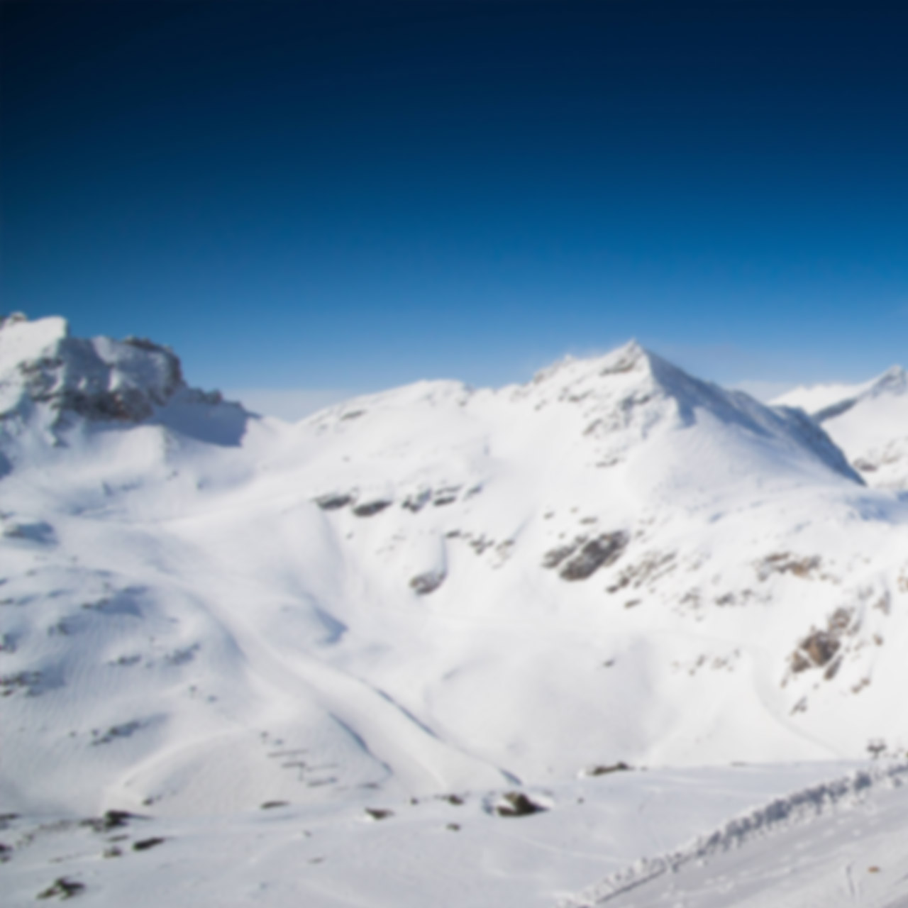 Comparatio Cloud Background